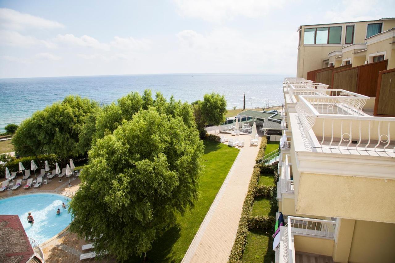 פרימורסקו Hotel Perla Beach Luxury מראה חיצוני תמונה